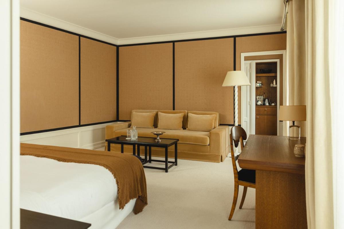 Coin salon dans l'établissement Hôtel Balzac Paris & Spa Ikoï