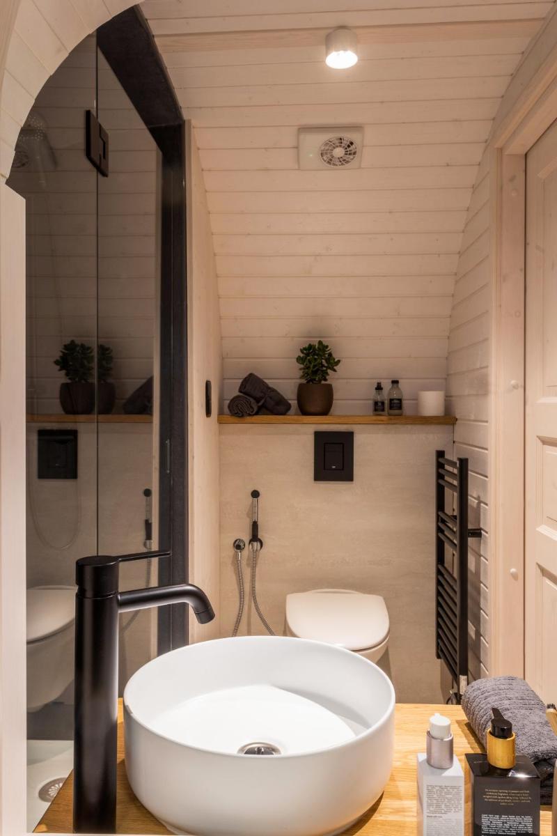 Feinheit Hotel & Restaurant, Tor zu Hunsrück und Mittelrhein! Mit Sauna Hot Tub und Gartensuite - Housity
