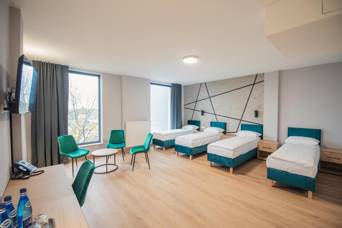 Centrum Szkoleniowo - Rekreacyjne \'5 poziom\' - Housity