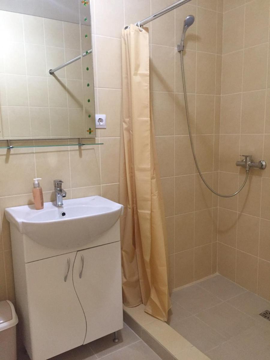 Hotel GUT - Housity