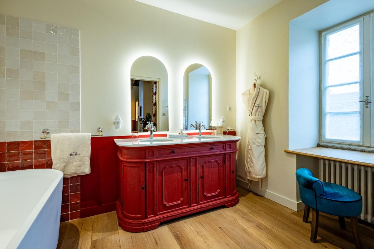 Salle de bains dans l'établissement Hôtel Le Cep & Spa