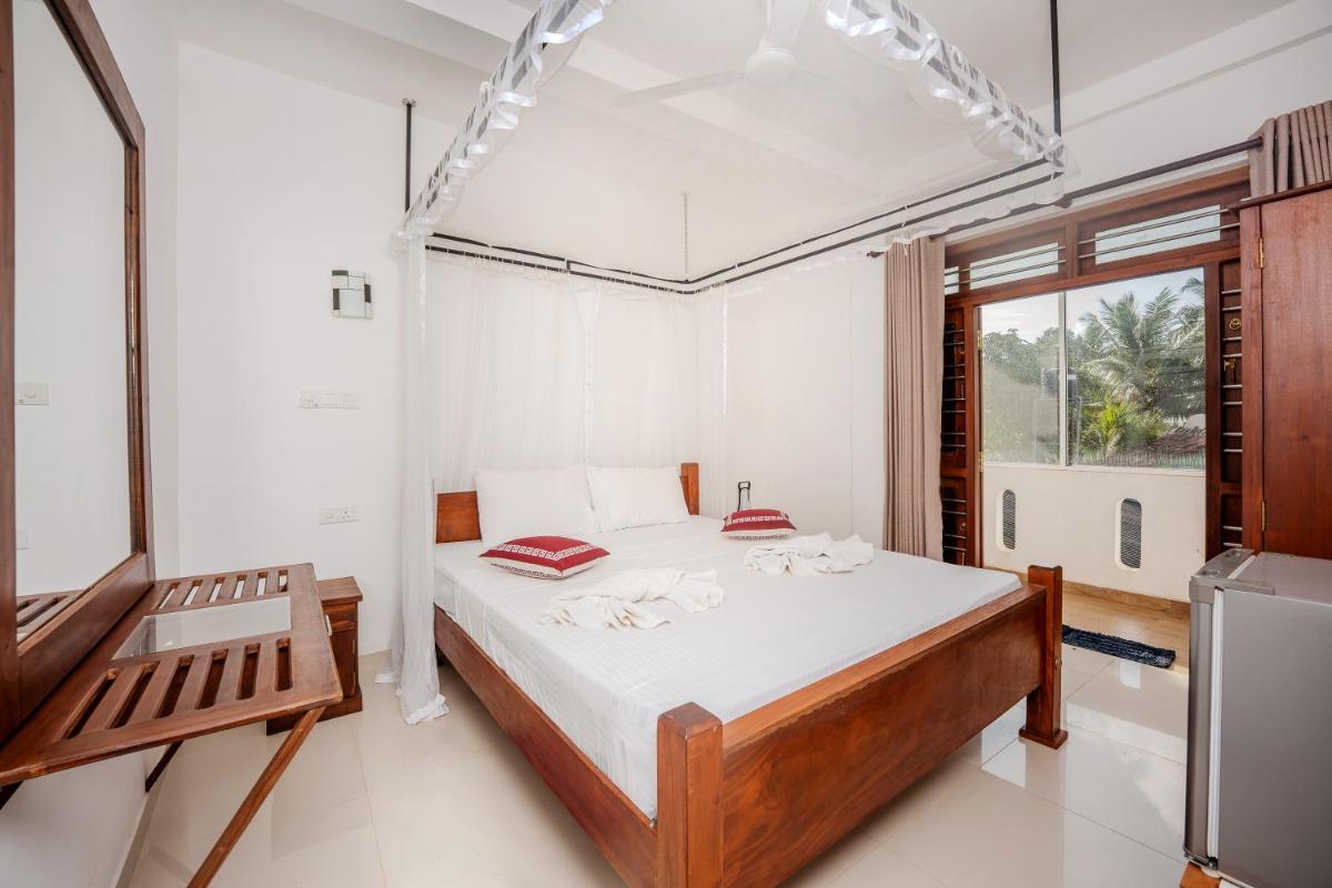 Villa Tanzanite Hikkaduwa - Housity