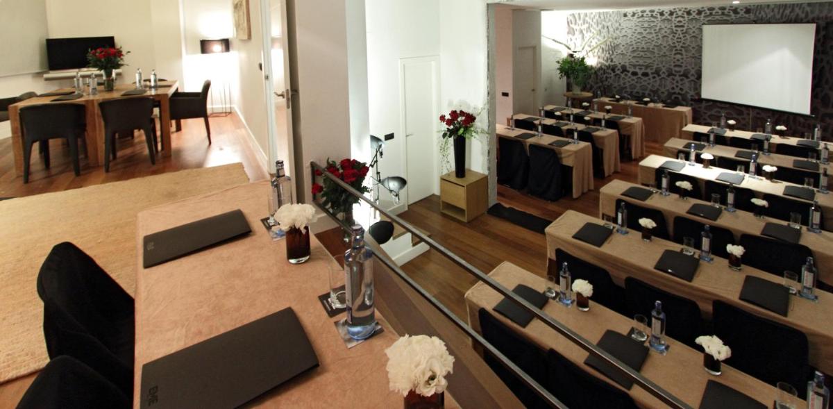 Zona business o sala de conferencias en EME Catedral Mercer Hotel