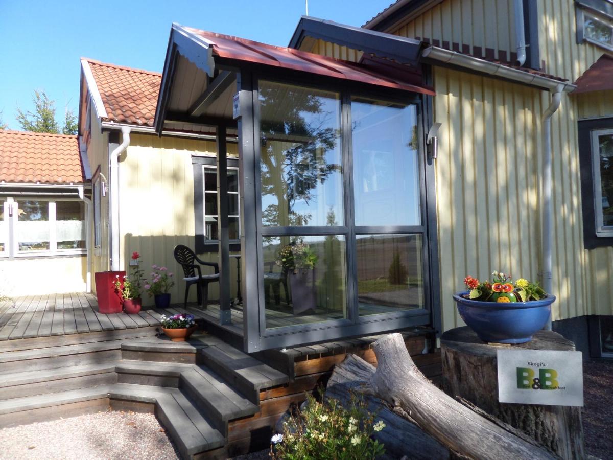 Suitetrails - Skogis Bed & Breakfast