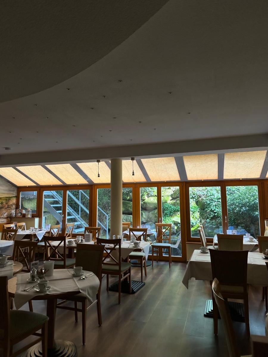 Astralis Hotel Domizil - Housity