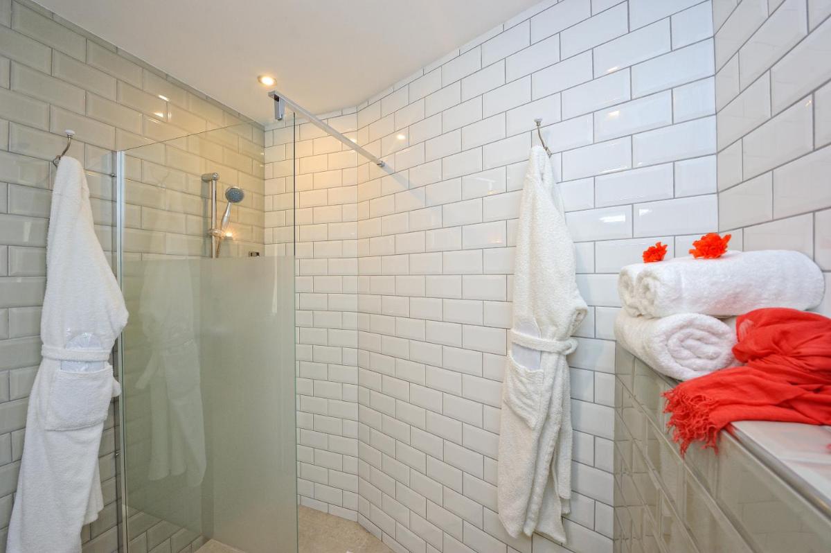 Salle de bains dans l'établissement Lodge de Charme A Cheda