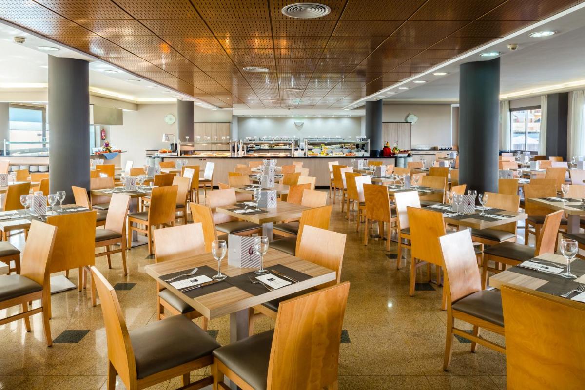 Un restaurante o sitio para comer en BQ Andalucia Beach Hotel