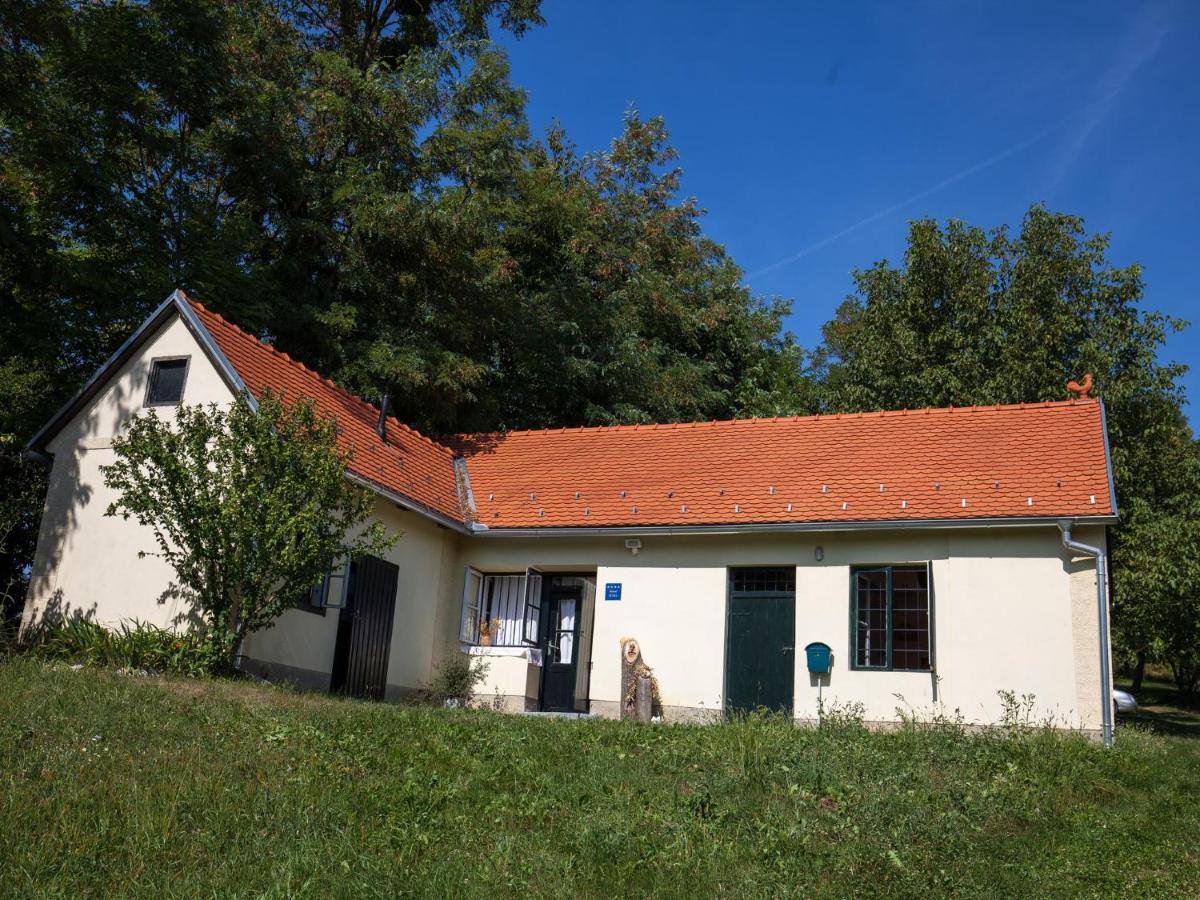 Kurija Inn - Housity