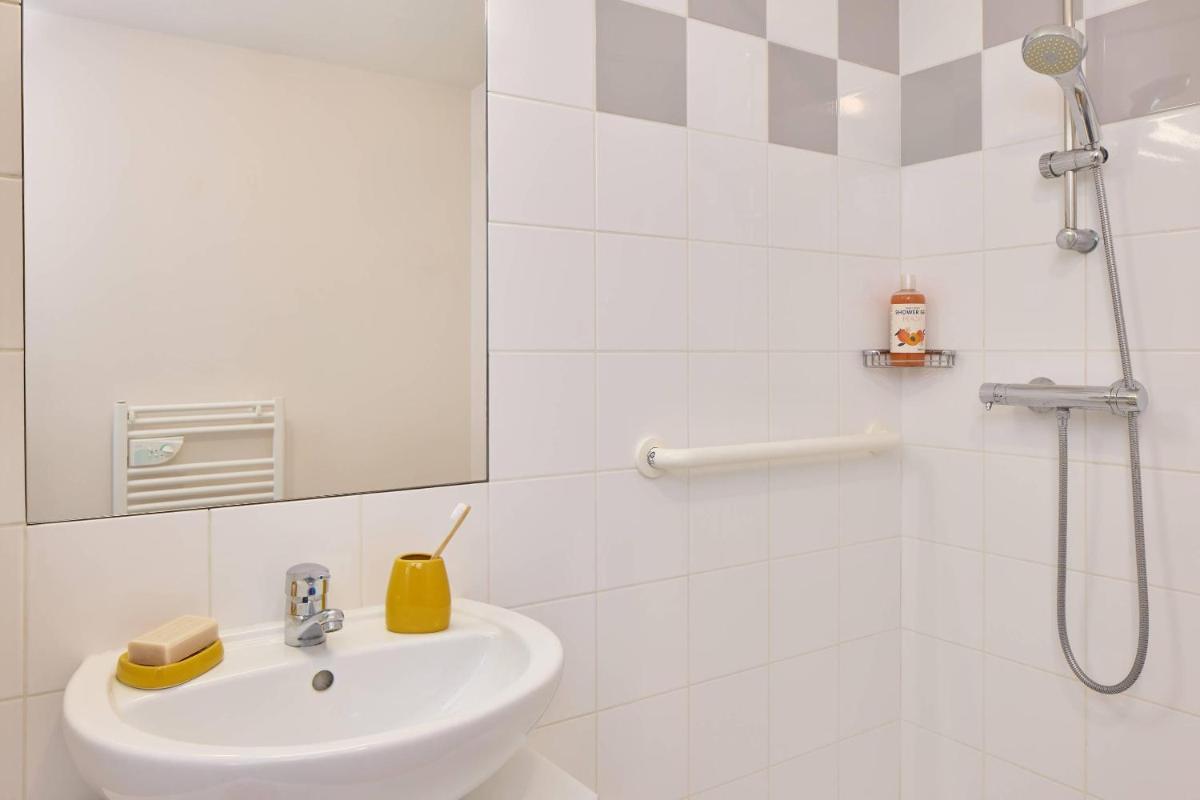 Quality Aparthotel Portes de Rennes - Housity