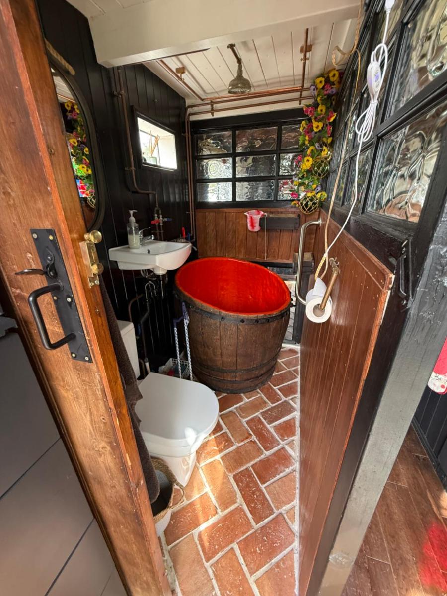 Rum Bridge Glamping and Fishing Resort - Housity