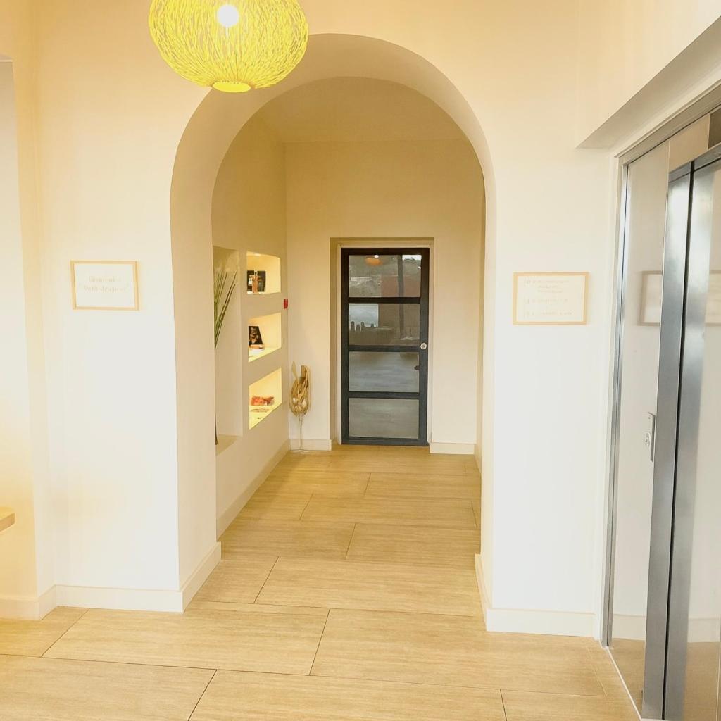 Photo de la galerie de l'établissement Les Jardins du Cèdre, Boutique hôtel & gastronomie, à Port-Vendres