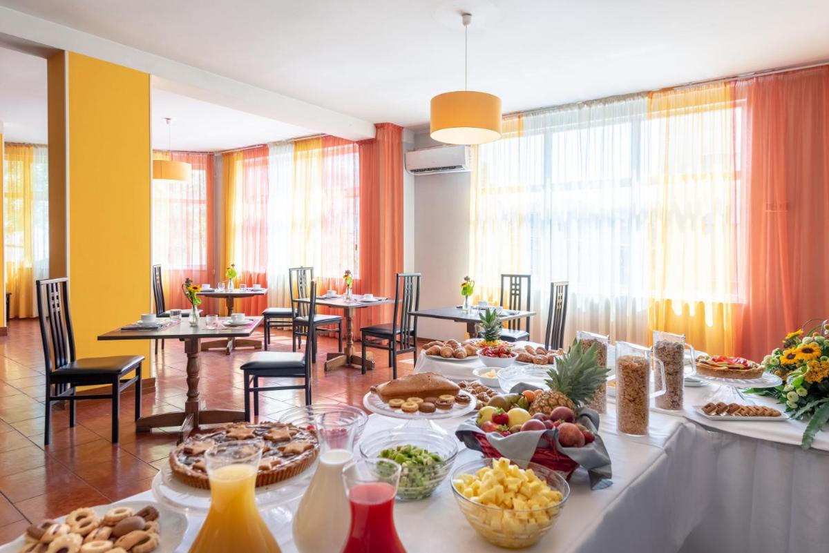 Hotel Roma - Housity