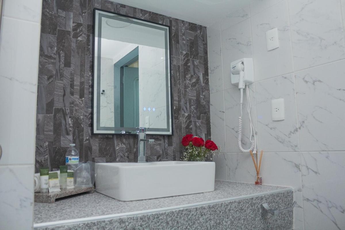Nk Hotel Nekié Tepic - Housity