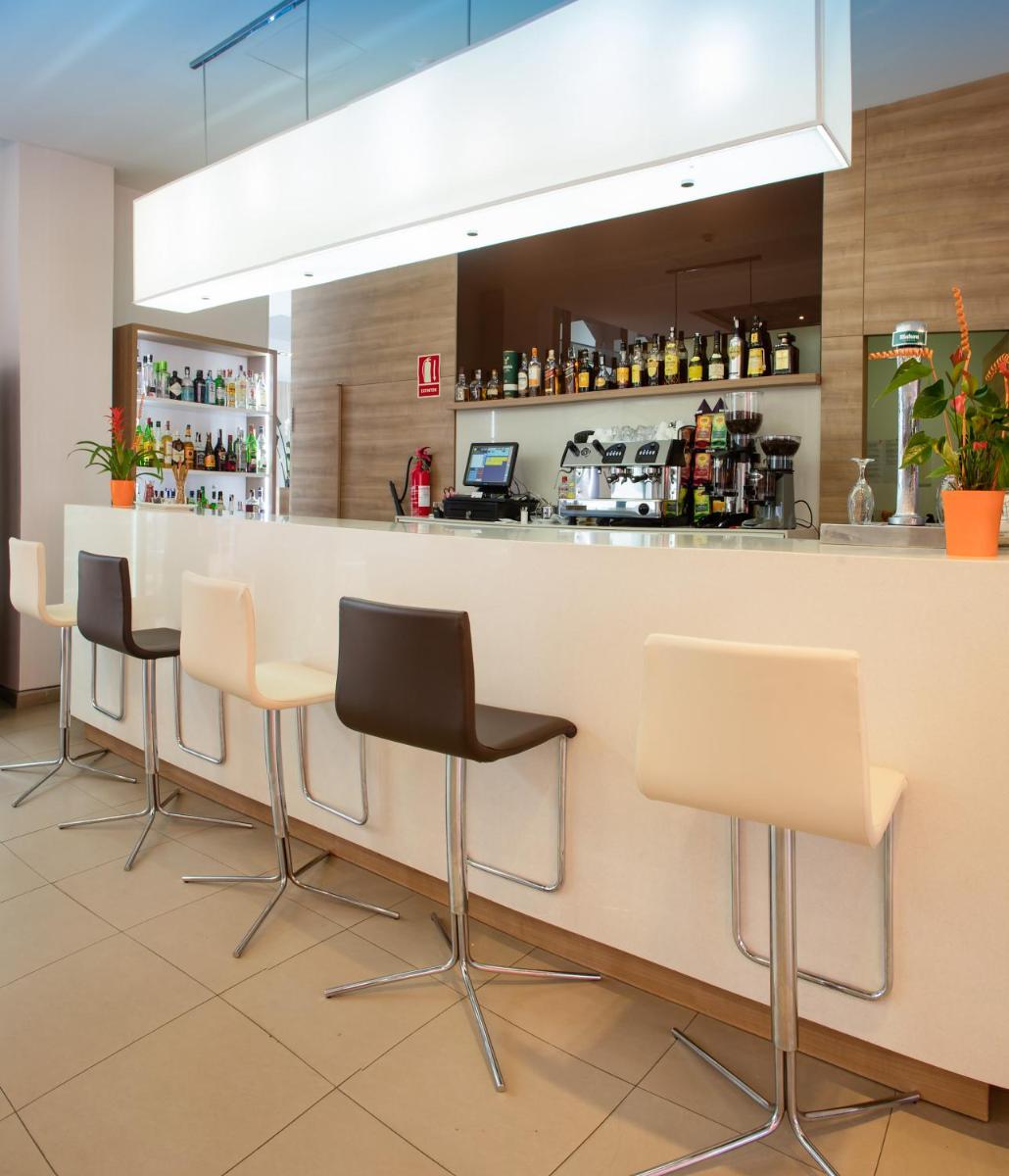 Bebidas en RH Don Carlos & Spa