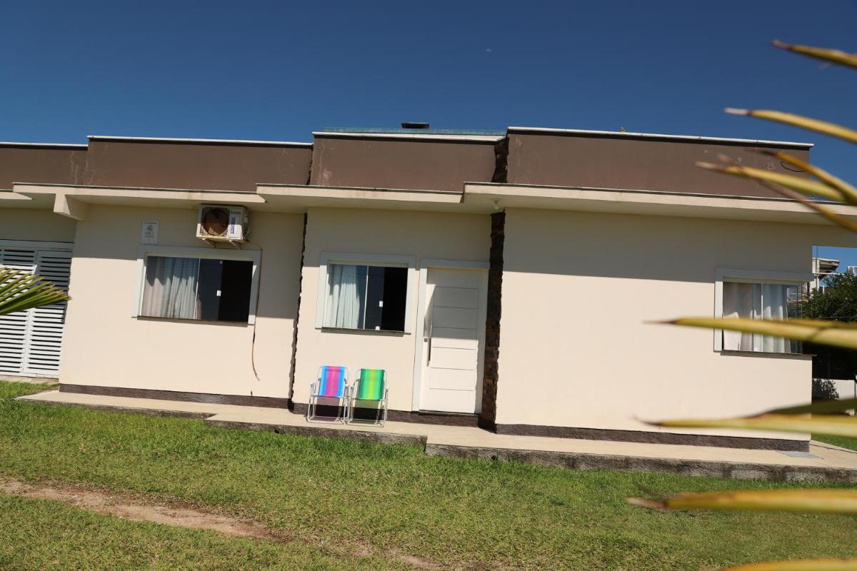 Casa 300 mt da Praia da Vila, Imbituba internacional Ar cond - Housity