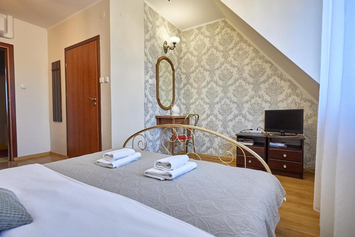 Pensjonat Hagi - Housity