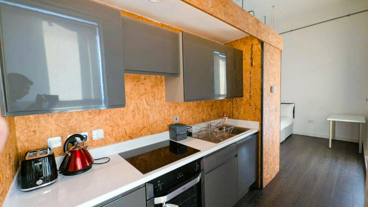 Modern Stylish Apartment near the City Centre - Housity