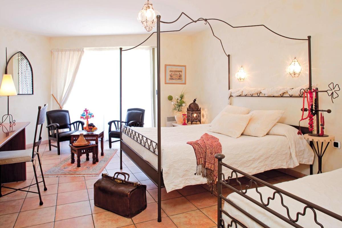 Hotel La Sapinière - Housity