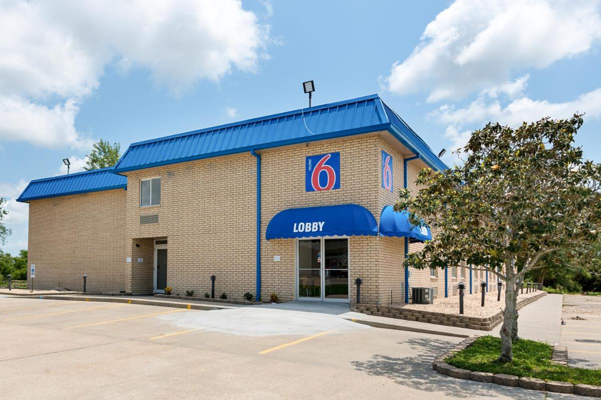 Motel 6-New Iberia, LA - Housity