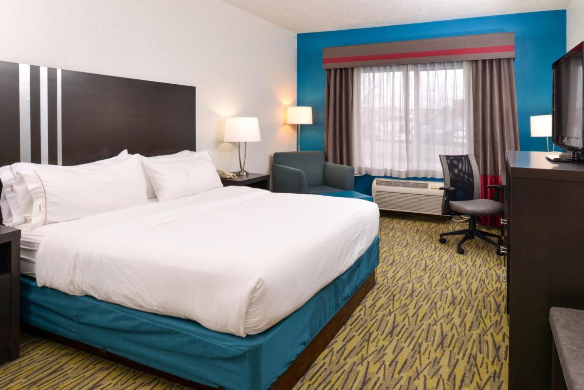 Holiday Inn Express Hotel & Suites Omaha West by IHG - Housity