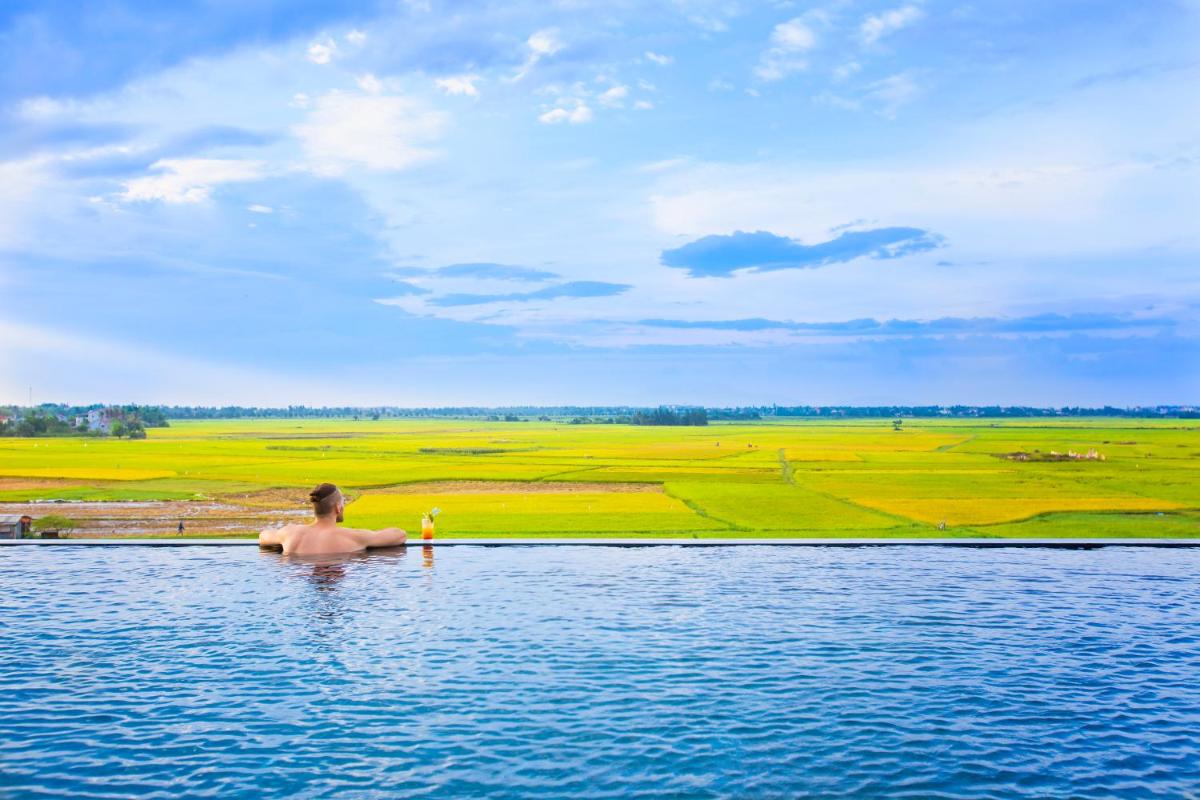 Suitetrails - Lasenta Boutique Hotel Hoian