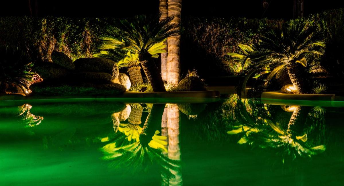 Hotel Dinajan - Housity