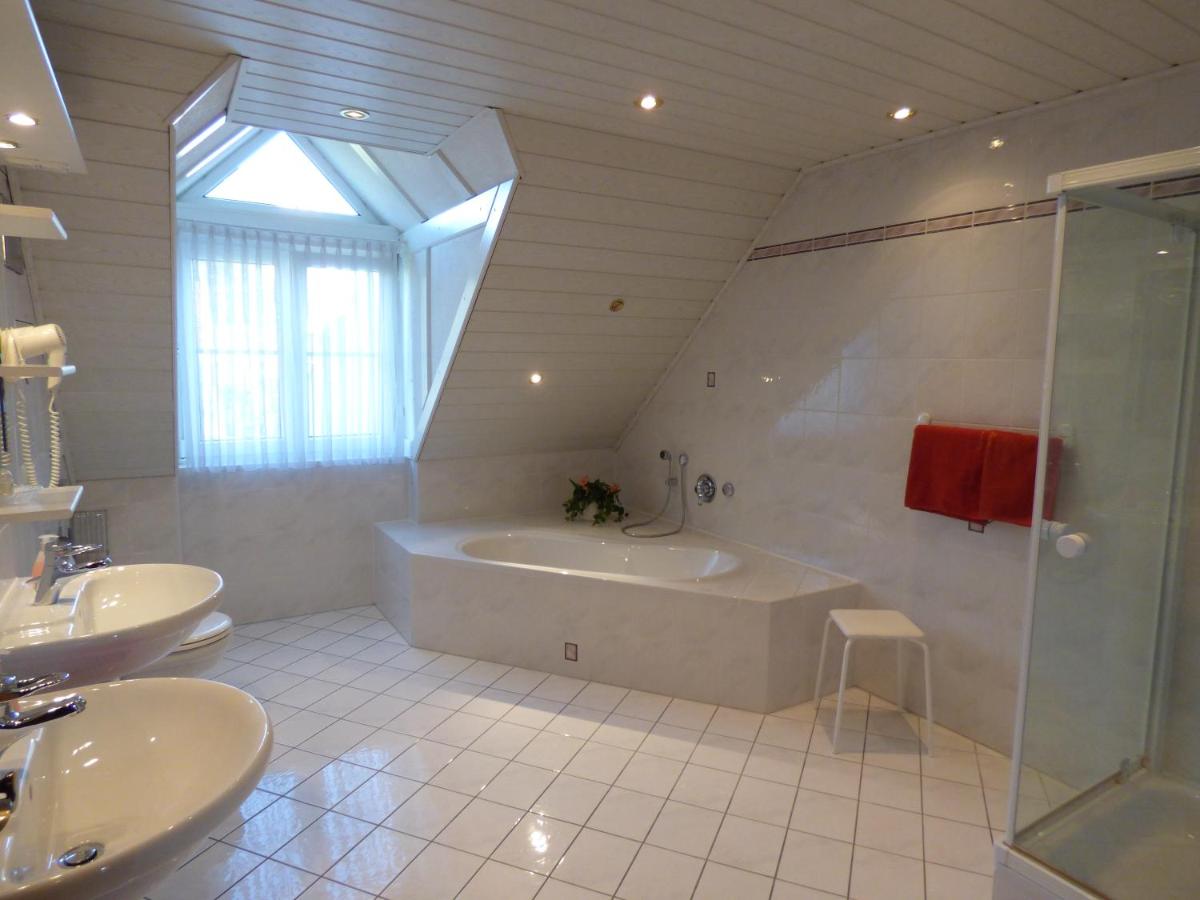 Pension Meyer - Housity