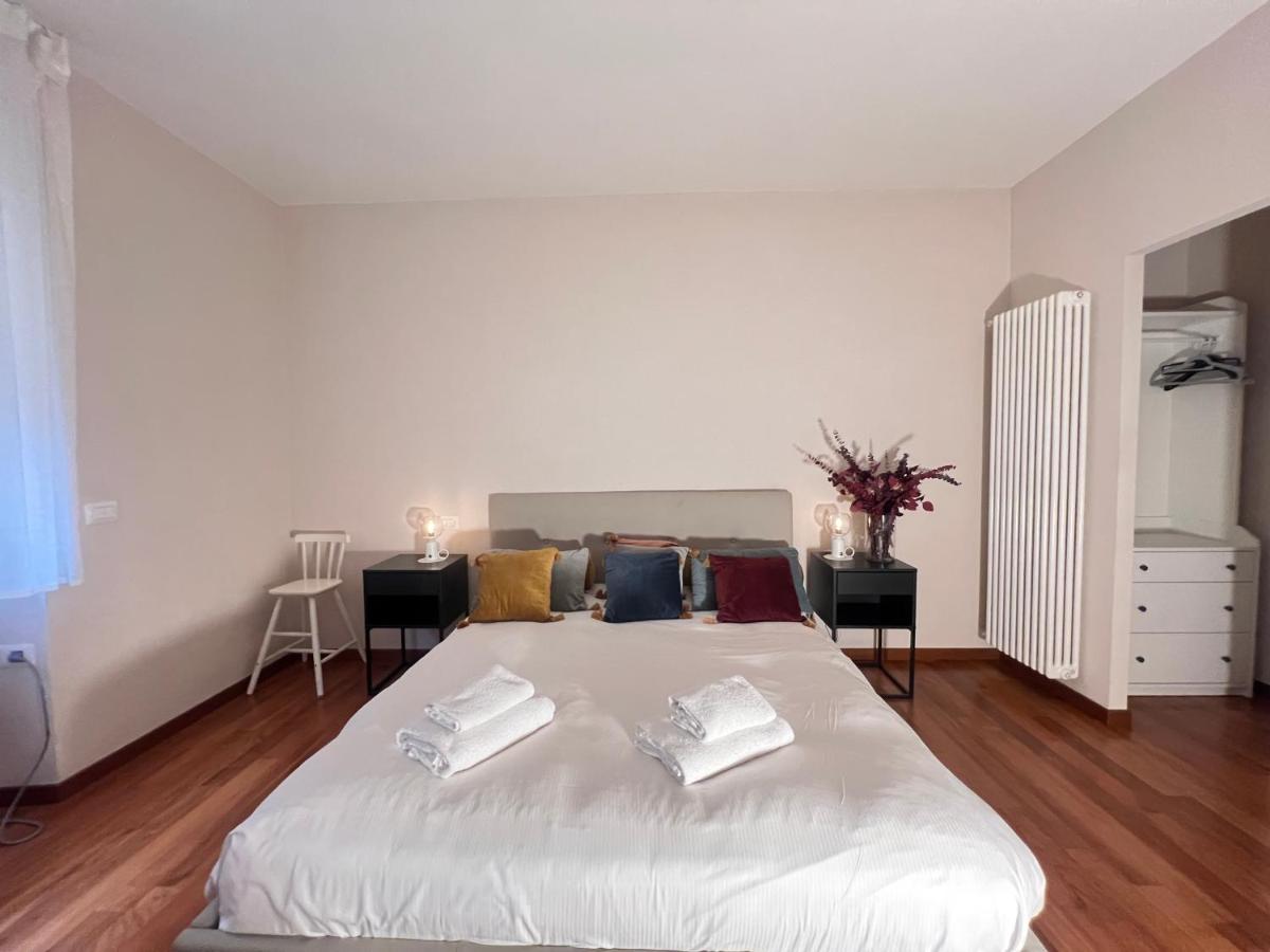 Contemporary central with lift and Ac apartment - Housity