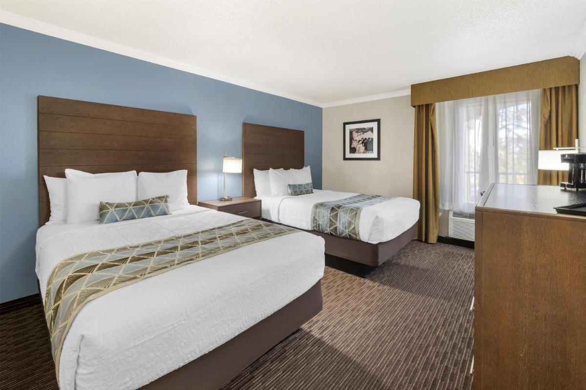 Best Western Airport Albuquerque InnSuites Hotel & Suites - Housity