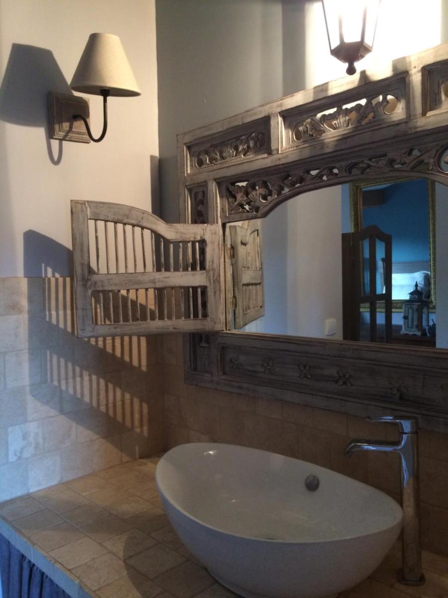 Terre de Boheme - Housity