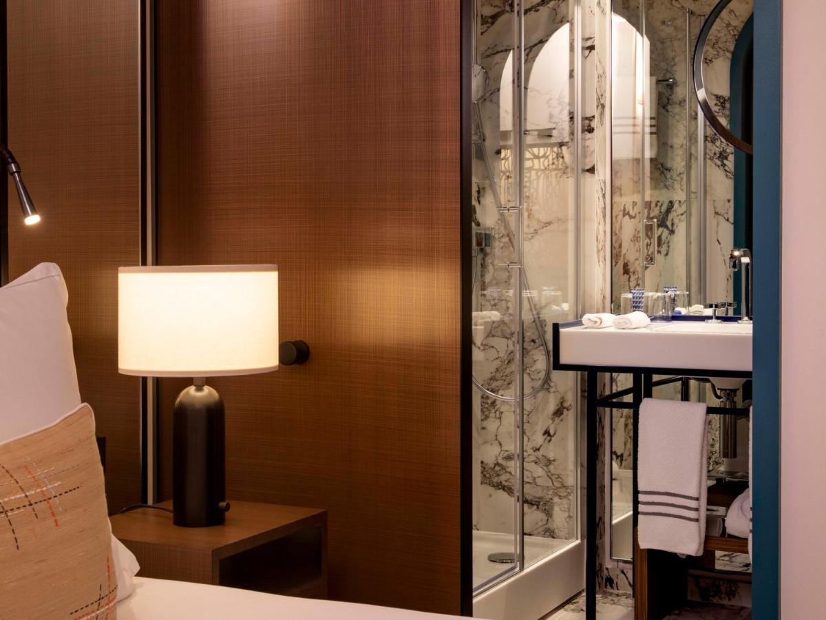 Salle de bains dans l'établissement Hôtel Bel Ami