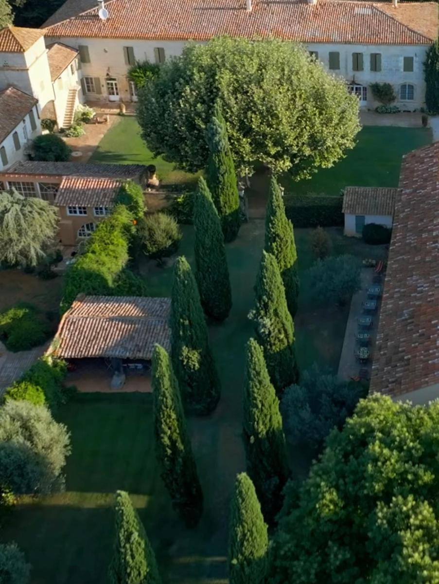 Jardin de l'établissement HOTEL et APPARTEMENTS DOMAINE DES CLOS - Teritoria