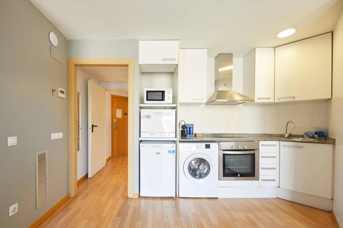 Apart-Suites Hostemplo - Housity