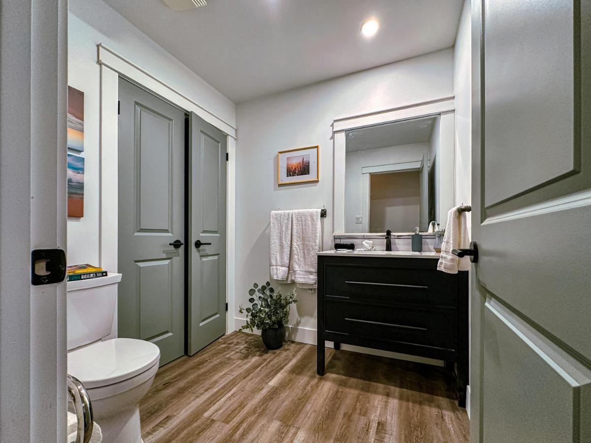 Family Vacation Hub - Housity