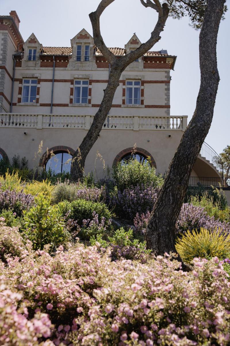 Jardin de l'établissement Château Capitoul