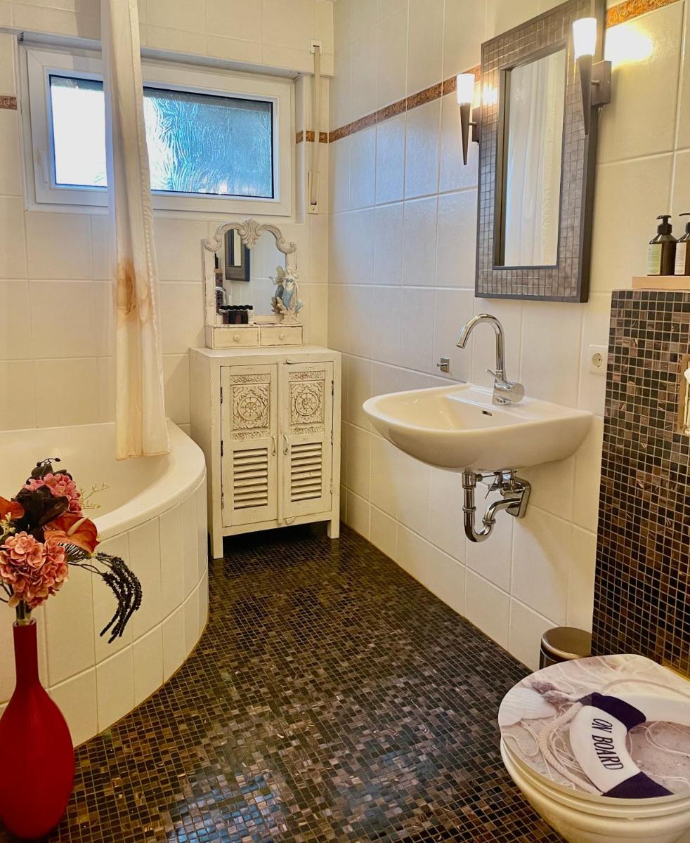 Ferienwohnung Louise 50 m zum See - Housity