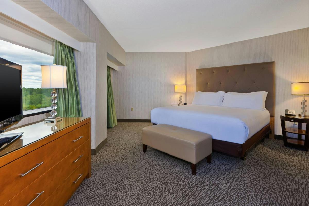 Hotel Auburn Hills - Housity