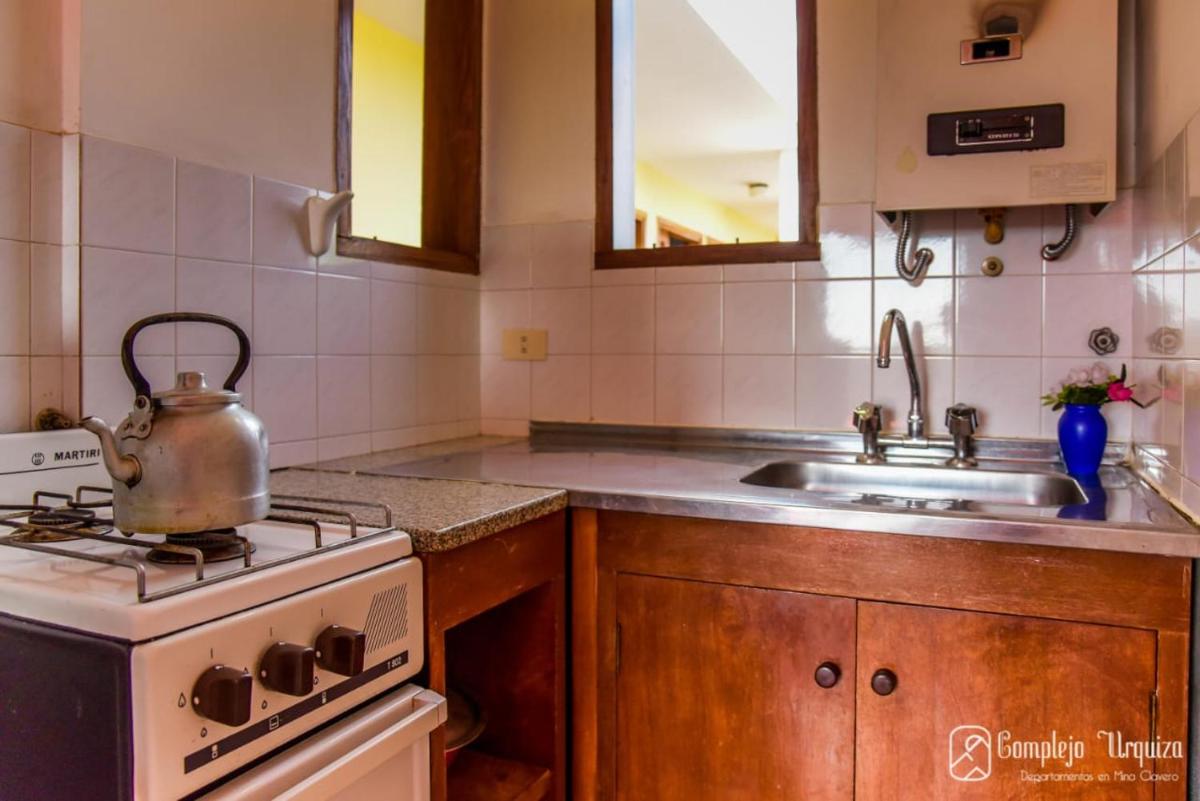 complejo urquiza departamentos - Housity