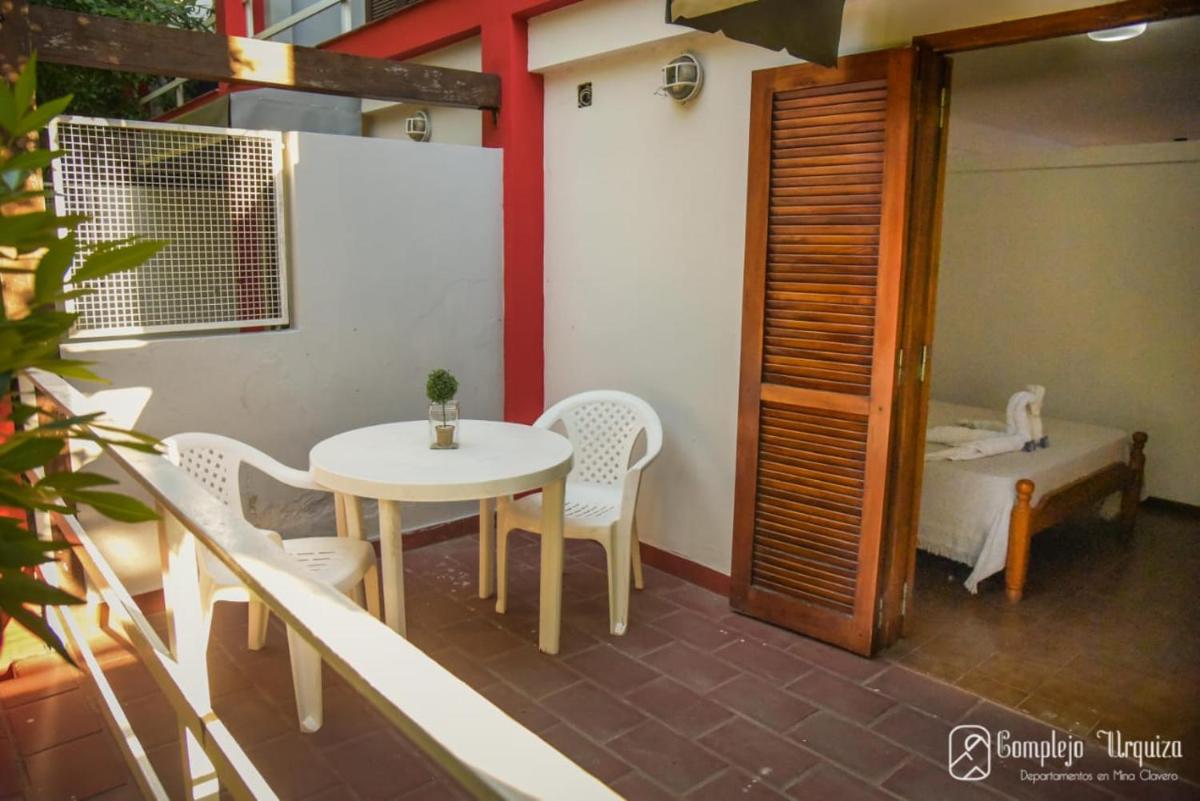 complejo urquiza departamentos - Housity