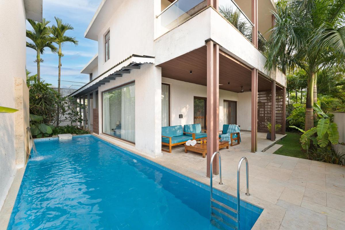Melhor Stays Villa - L-M102 Luxurious 4BHK villa with private pool, Anjuna - Housity