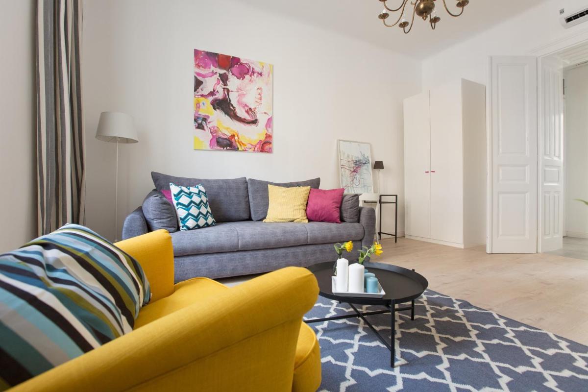 Montevideo Apartment - Housity