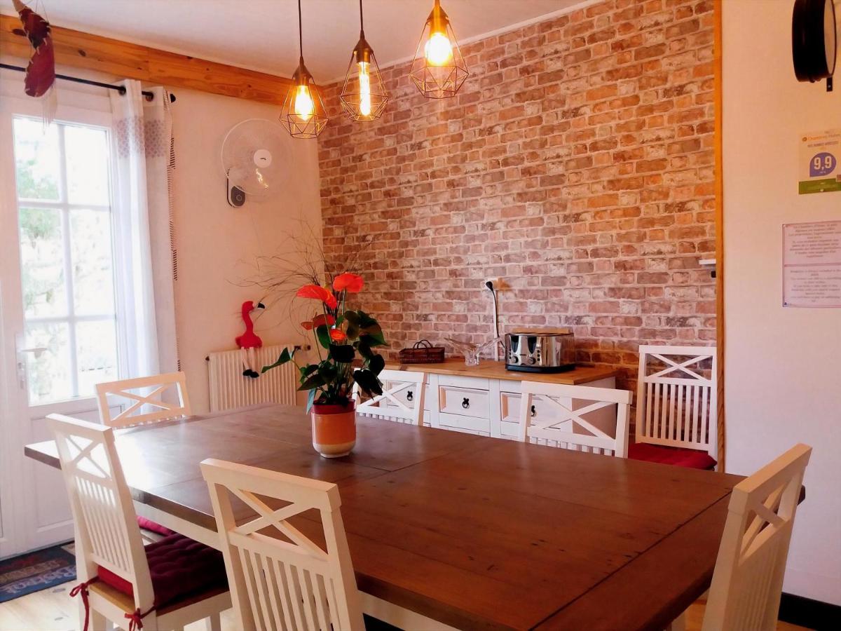 Le Clos des Passiflores - Chambres et Table d'Hôtes - Housity