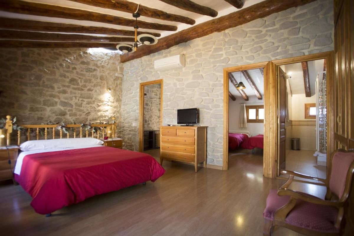Casa rural la Posada ,Terra Alta, Matarraña. - Housity