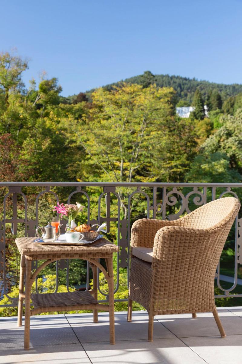 Ein allgemeiner Bergblick oder ein Berglick von des Hotels aus