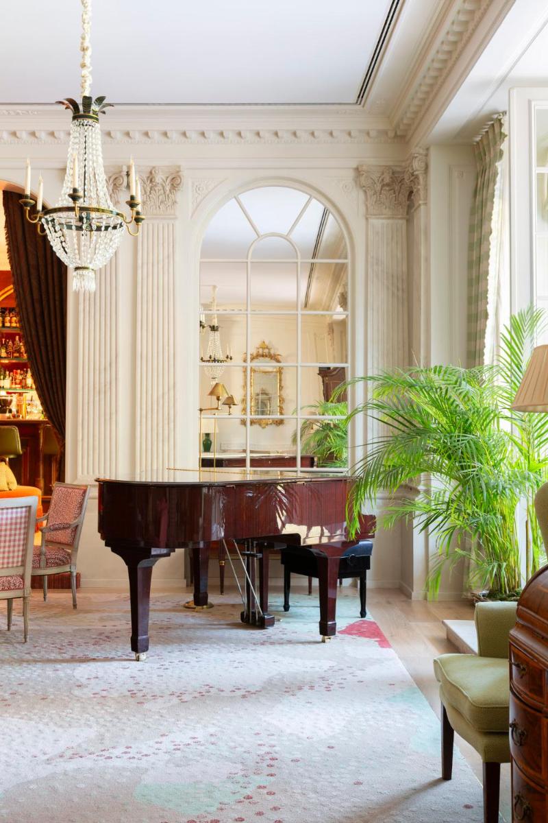 Ein Sitzbereich in der Unterkunft Brenners Park Hotel & Spa, Oetker Hotels