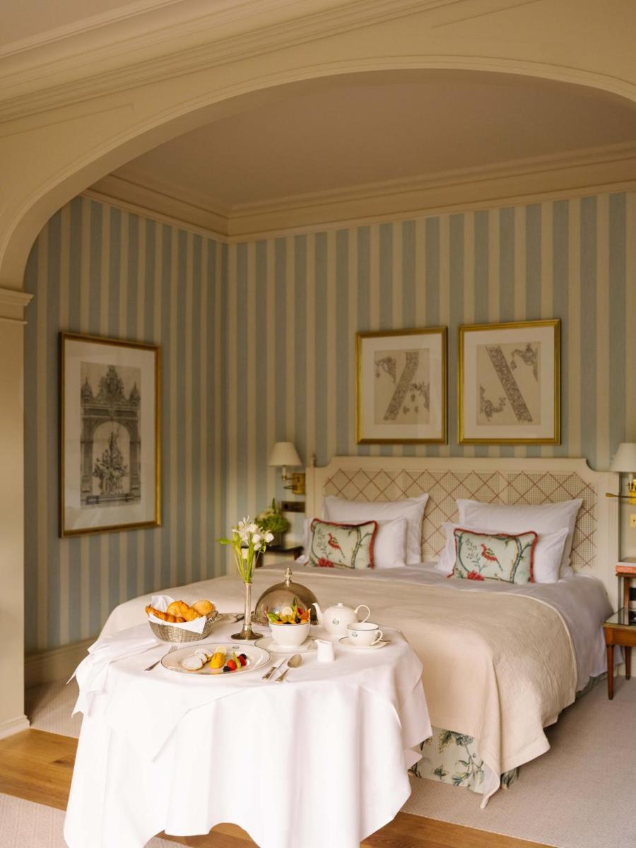Ein Bett oder Betten in einem Zimmer der Unterkunft Brenners Park Hotel & Spa, Oetker Hotels
