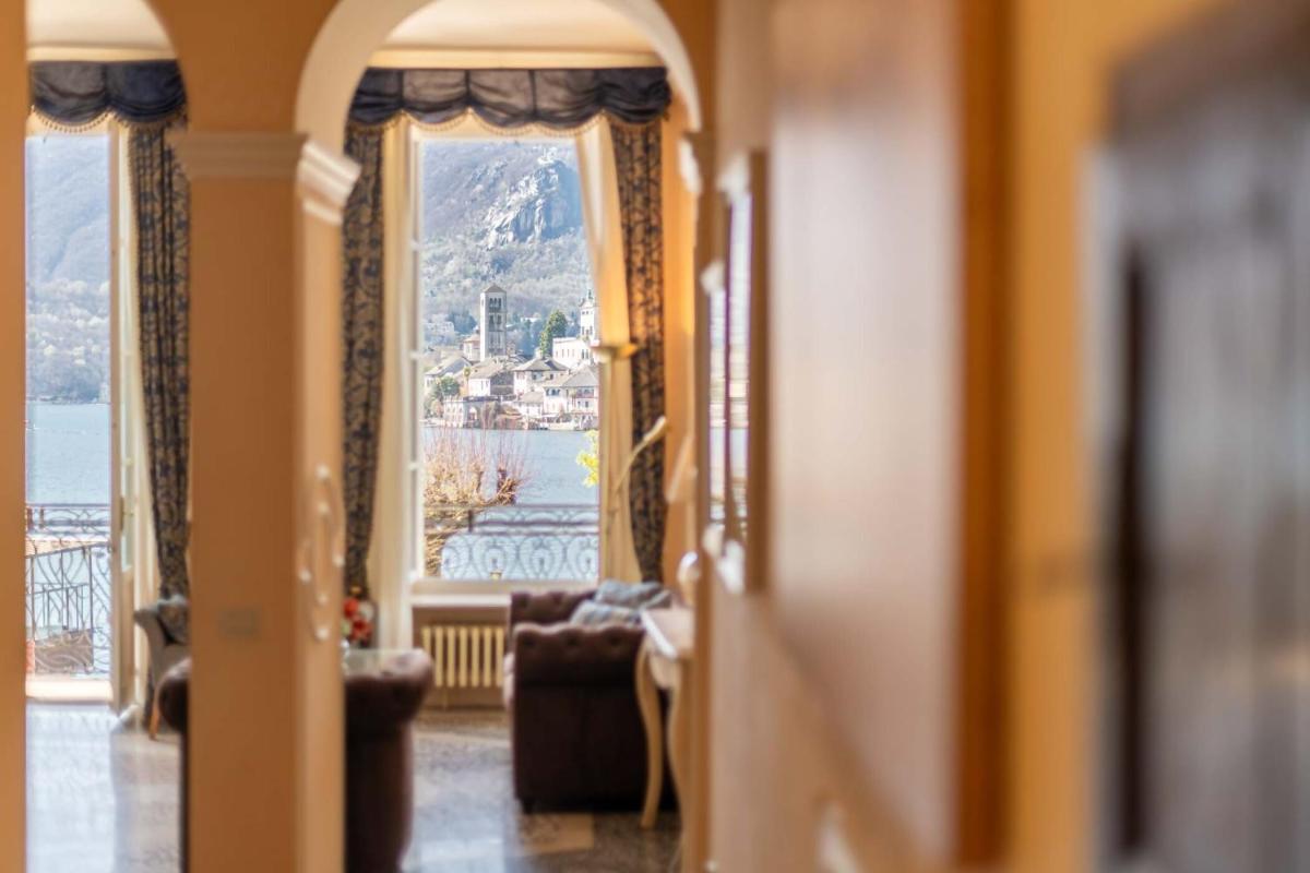 L'ISOLA Appartamento con vista lago - Housity