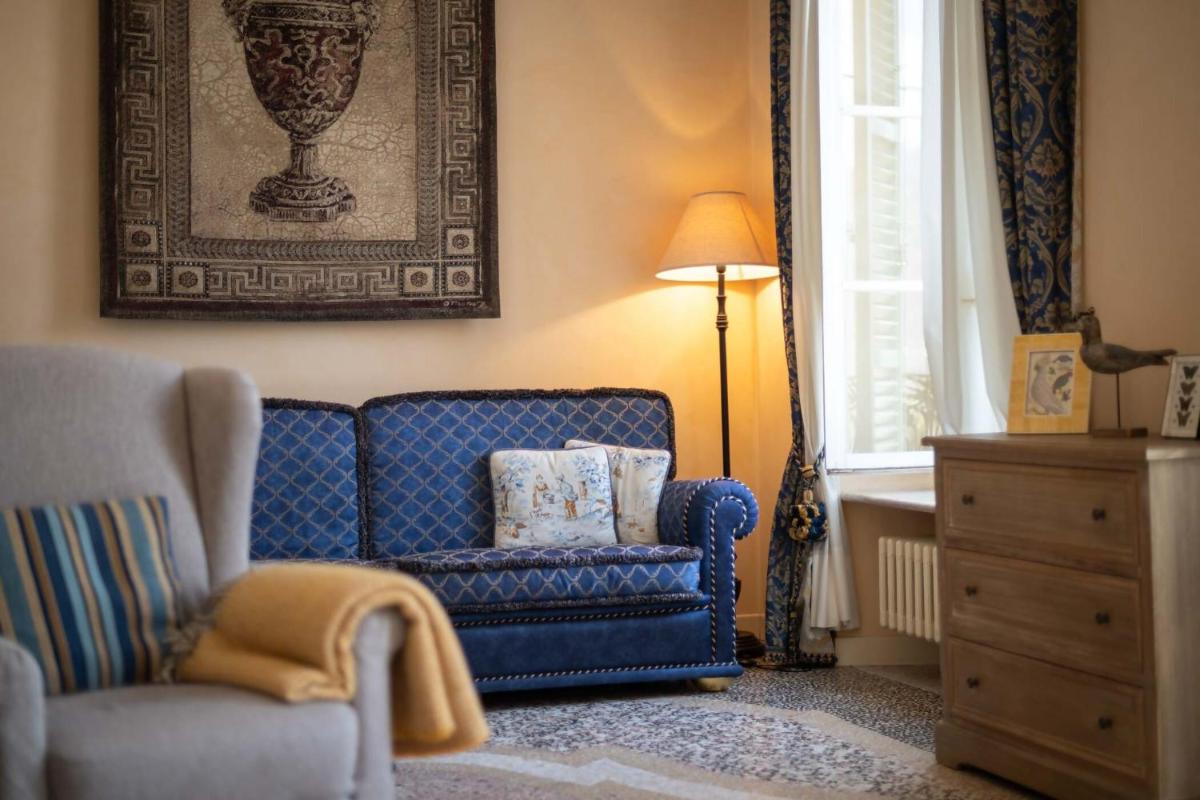 L'ISOLA Appartamento con vista lago - Housity