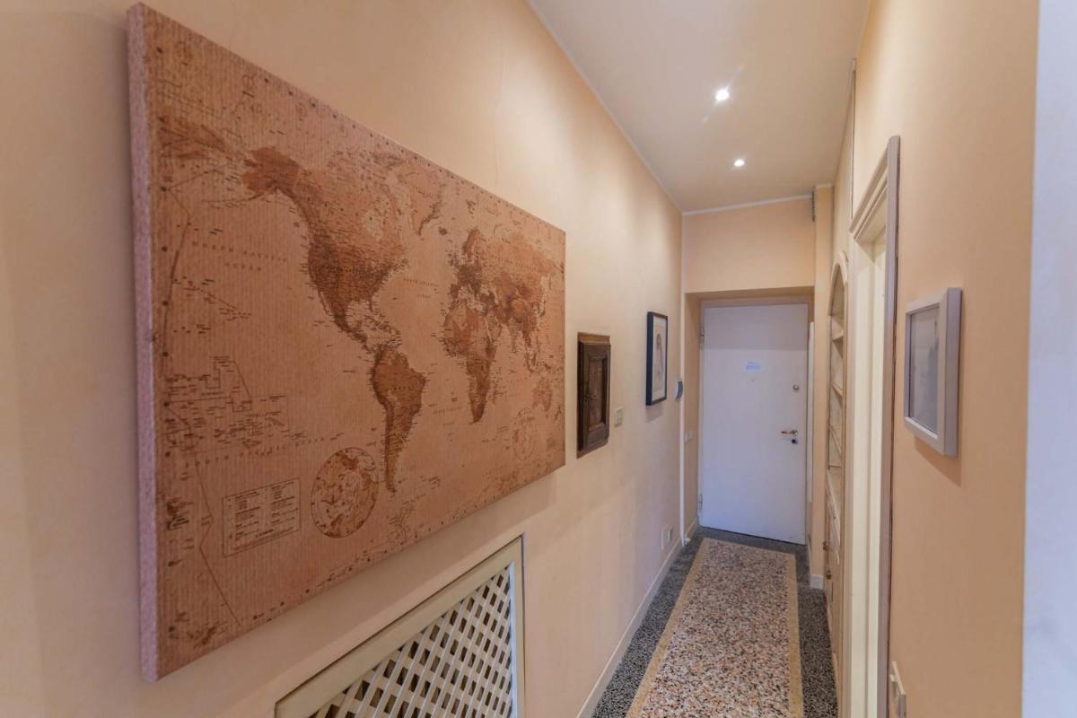 L'ISOLA Appartamento con vista lago - Housity