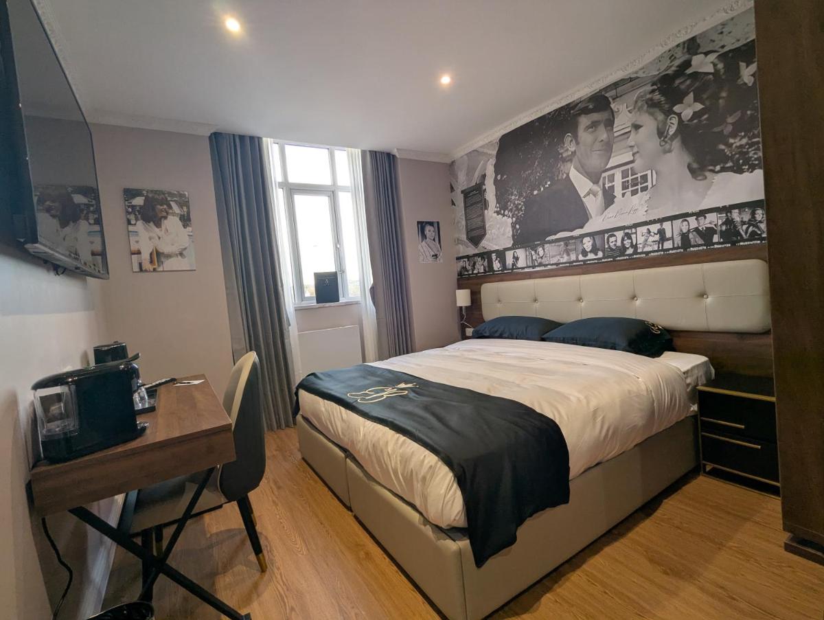 Empress Boutique Hotel Suites - Housity